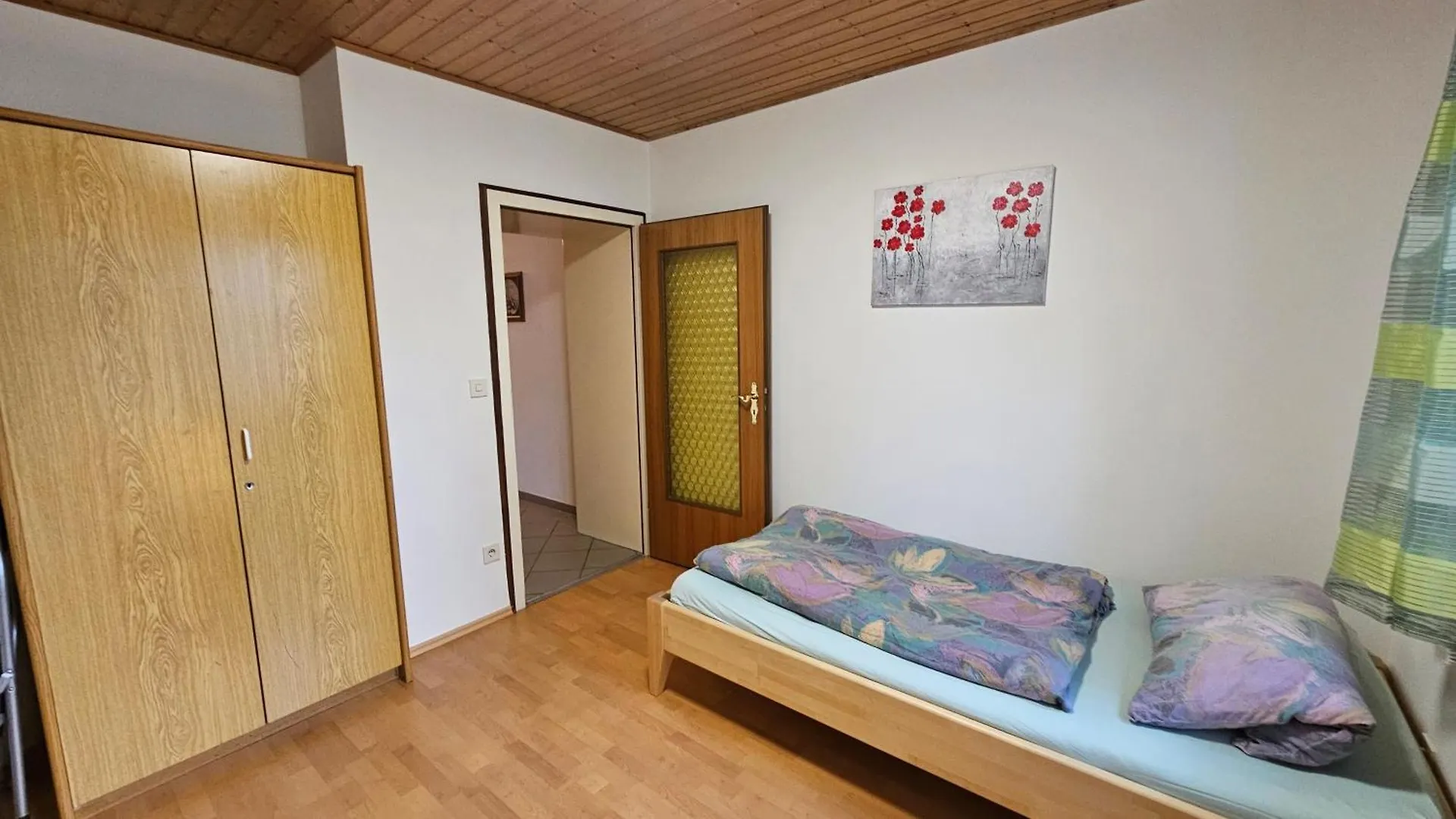 Apartamento Bei Fuerstenfeldbruck Landsberg Ferienwohnung In Moorenweis Ot Duenzelbach Beim Binegger