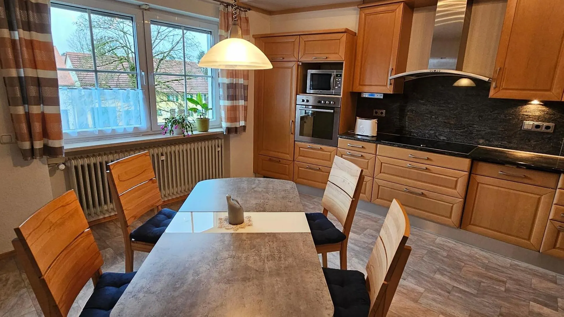 Bei Fuerstenfeldbruck Landsberg Ferienwohnung In Moorenweis Ot Duenzelbach Beim Binegger 0*,